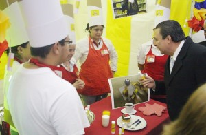 MUESTRA EMPRENDEDORA