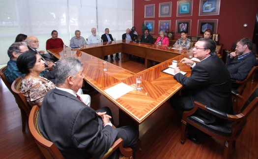 513 Entrega Cheques Jubilados-1