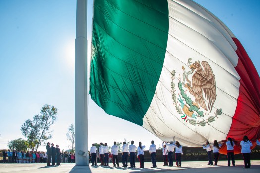703 Honores Bandera-1