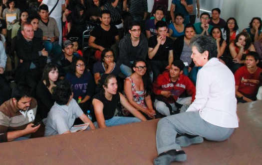 156 Reconocimiento Luisa Huerta
