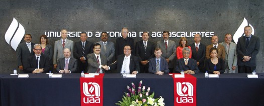 324 Firma Convenio UAA UdG 02