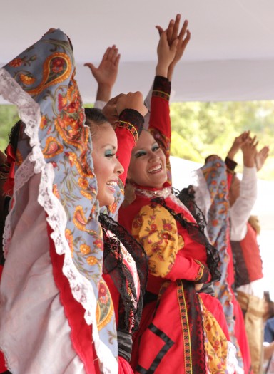 061 Clubes de arte y cultura