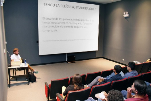 103 Charla de Cine
