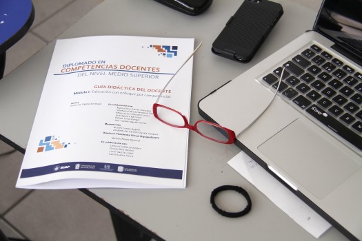 214 Competencias docentes