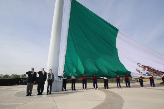 232 Honores a la bandera_1