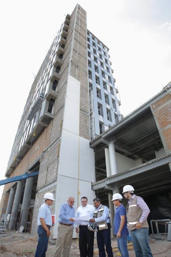 382 Avances Edificio Administrativo