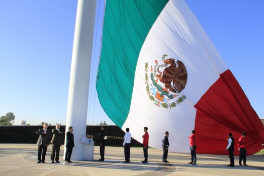 477-honores-a-la-bandera_1