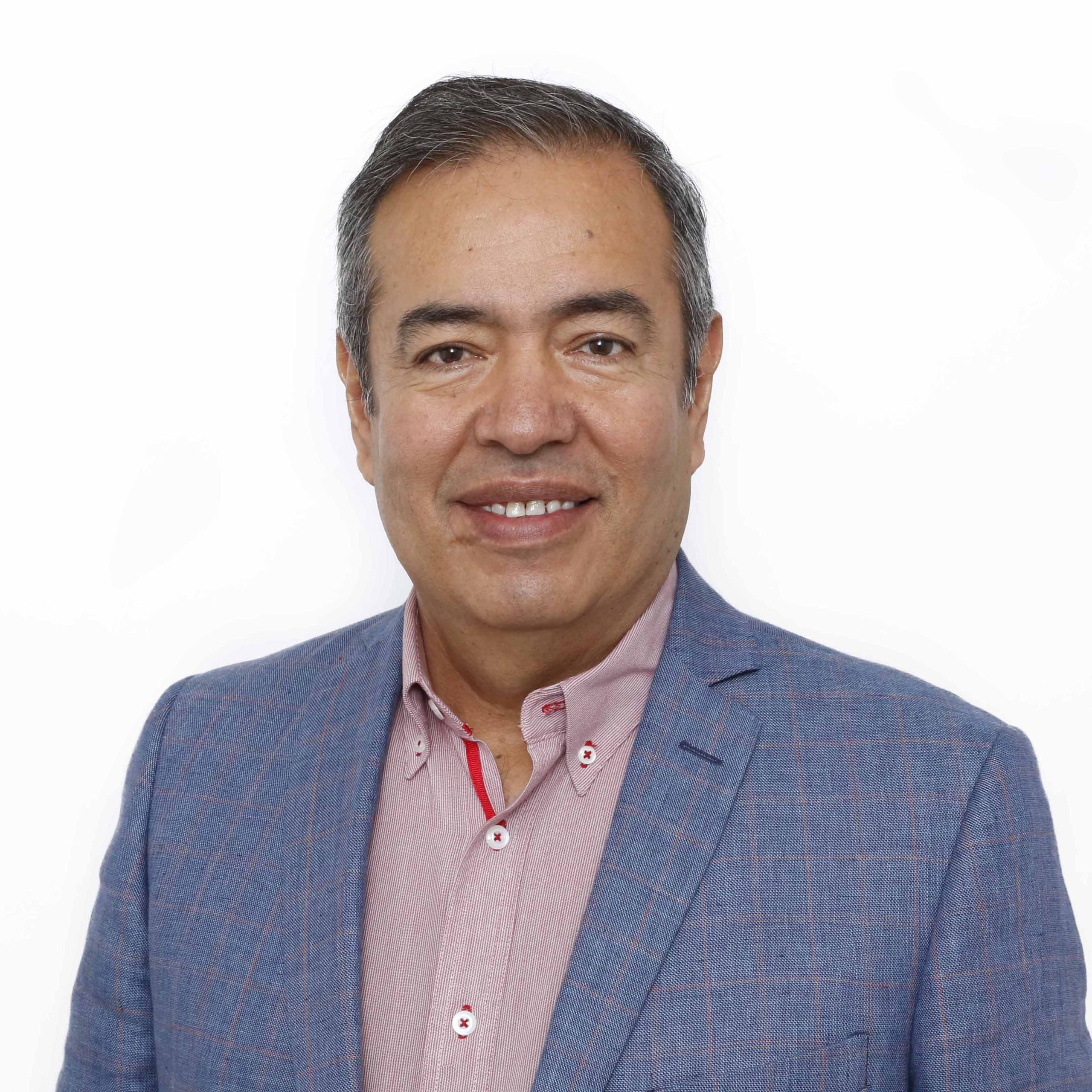Dr. Arturo Gerardo Valdivia Flores