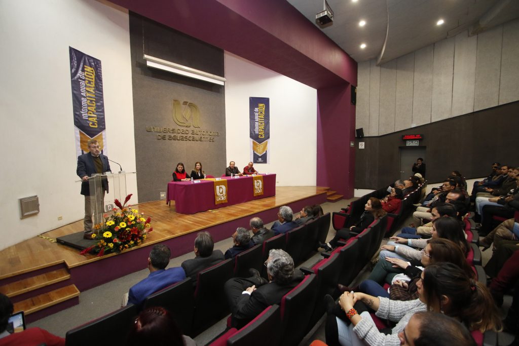Más de mil trabajadores de la UAA se habilitaron en conocimientos teóricos y prácticos para el fortalecimiento de la Institución
