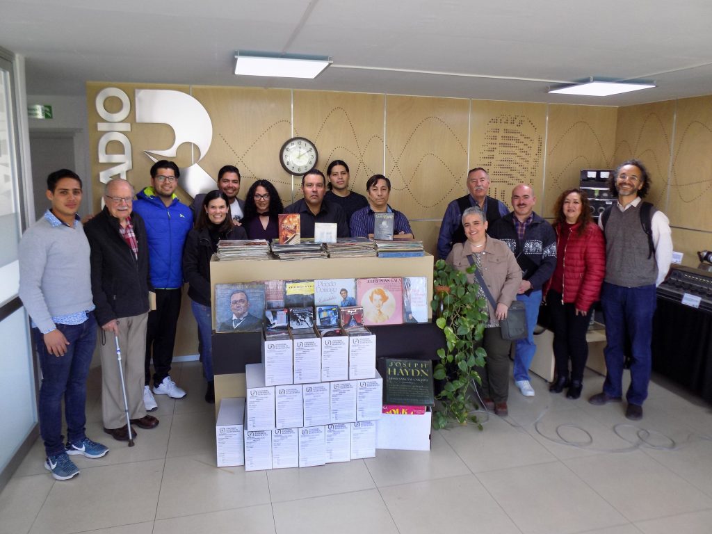 Recibe la UAA donación de más de 1,000 grabaciones que pertenecieron al Dr. Francisco Joel Ruíz Suárez