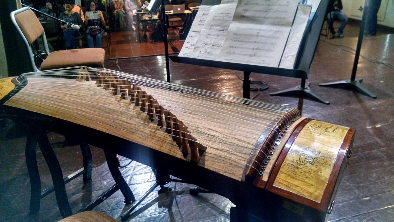 アジアの伝統音楽と電子音楽の相互作用