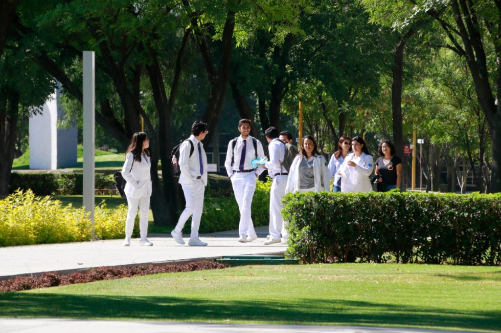 Bolsa de Trabajo de la UAA coloca anualmente cerca de 500 estudiantes y egresados en el campo laboral