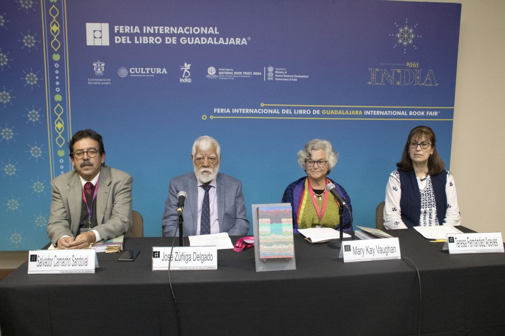 Editorial UAA presentó libro sobre la vida del destacado artista oaxaqueño José Zúñiga en la FIL 2019