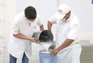 UAA crea efectivo gel antibacterial a base de vinagre