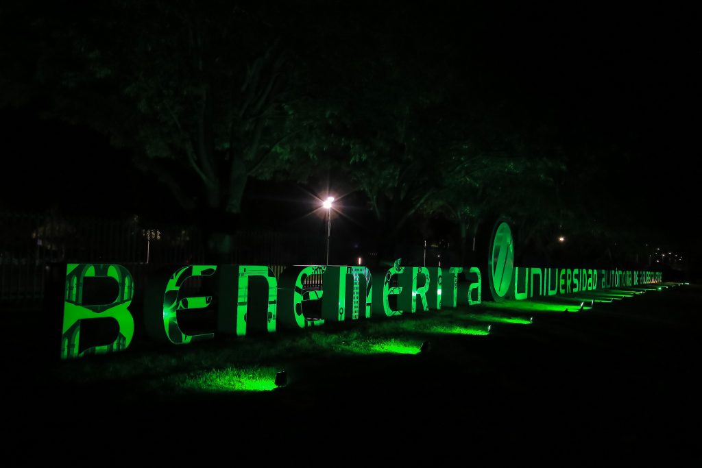 UAA extiende invitación a iluminar de verde espacios emblemáticos como señal de esperanza