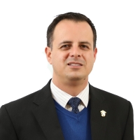 Dr. Ruben Macias Acosta