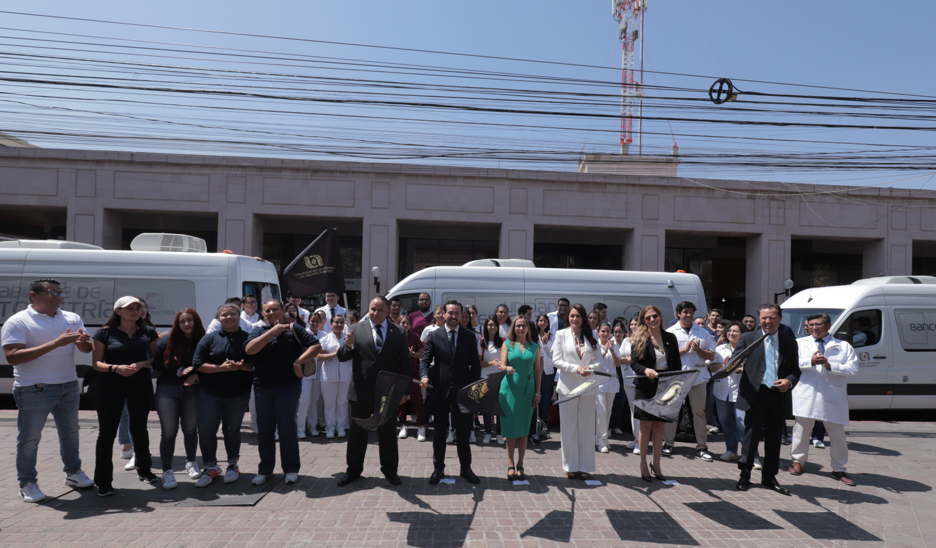 Dan banderazo a las Caravanas Universitarias en el marco de la conmemoración del 50 Aniversario de la UAA
