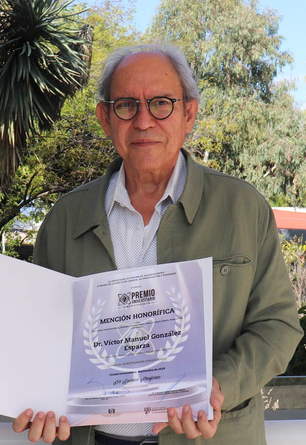 Dr. Víctor Manuel González Esparza