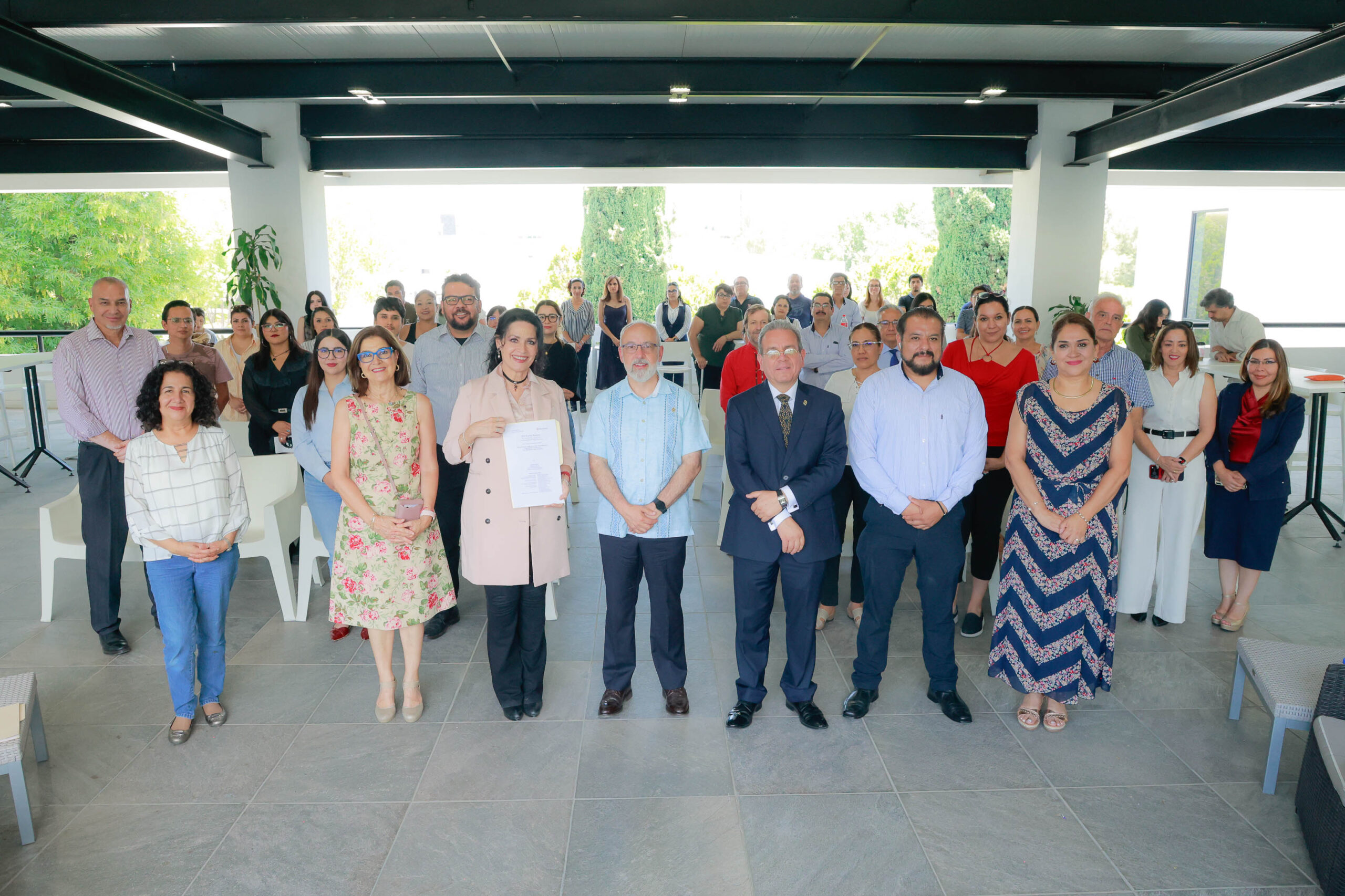 UAA reconoce la trayectoria de la Dra. Marcela López Arellano tras recibir prestigiado premio nacional