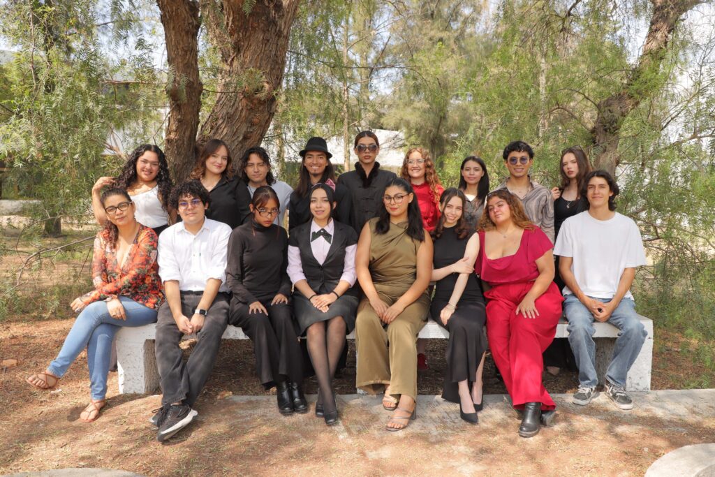 “Elos y los humanos”, estudiantes de la UAA llevan al escenario una reflexión sobre la pérdida y la condición humana