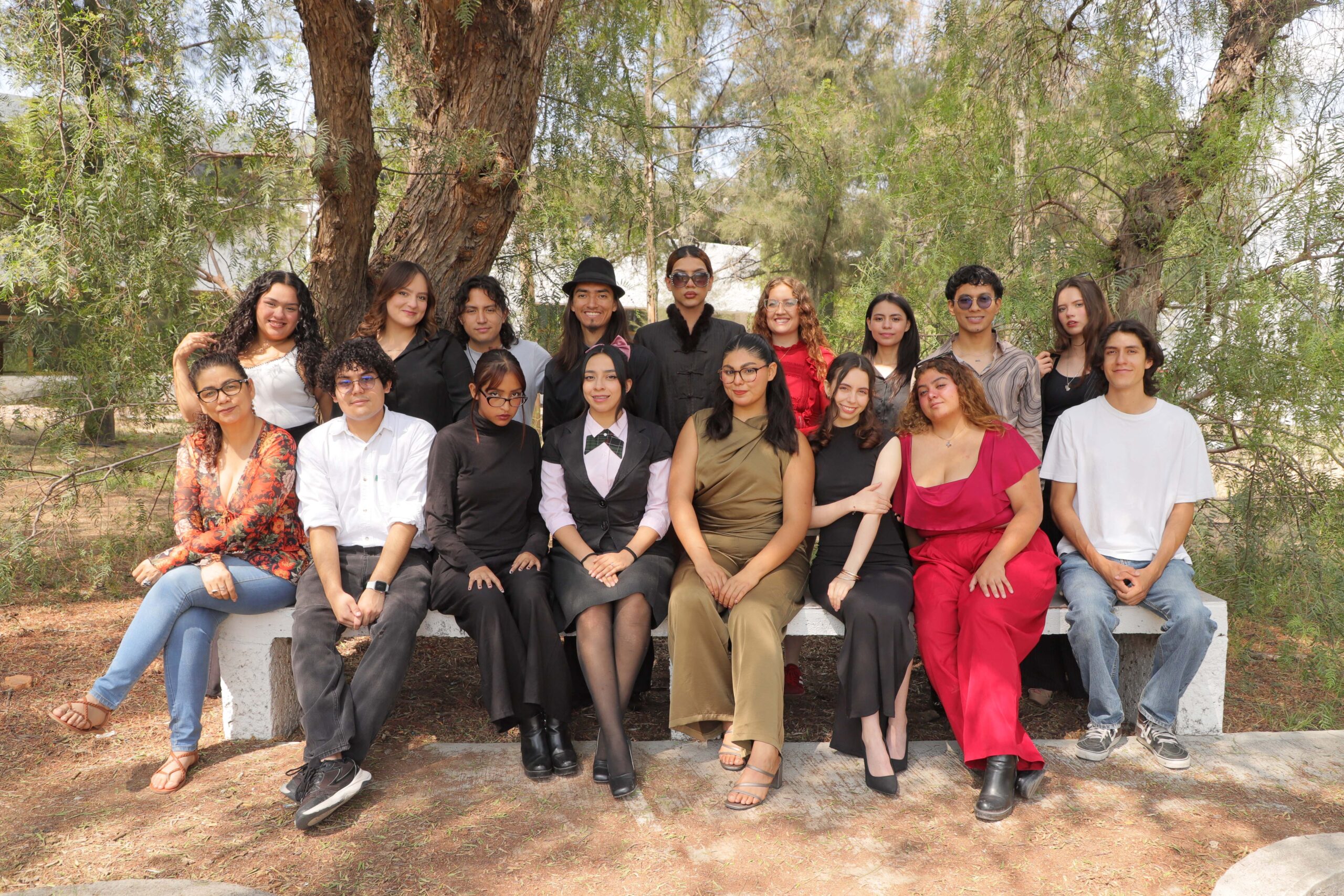“Elos y los humanos”, estudiantes de la UAA llevan al escenario una reflexión sobre la pérdida y la condición humana