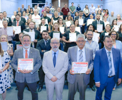Docentes de la UAA fortalecen su formación con certificaciones profesionales