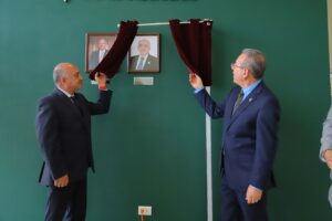 Devela UAA fotografía del Mtro. Felipe Rizo Díaz en reconocimiento a su legado como decano del CCI