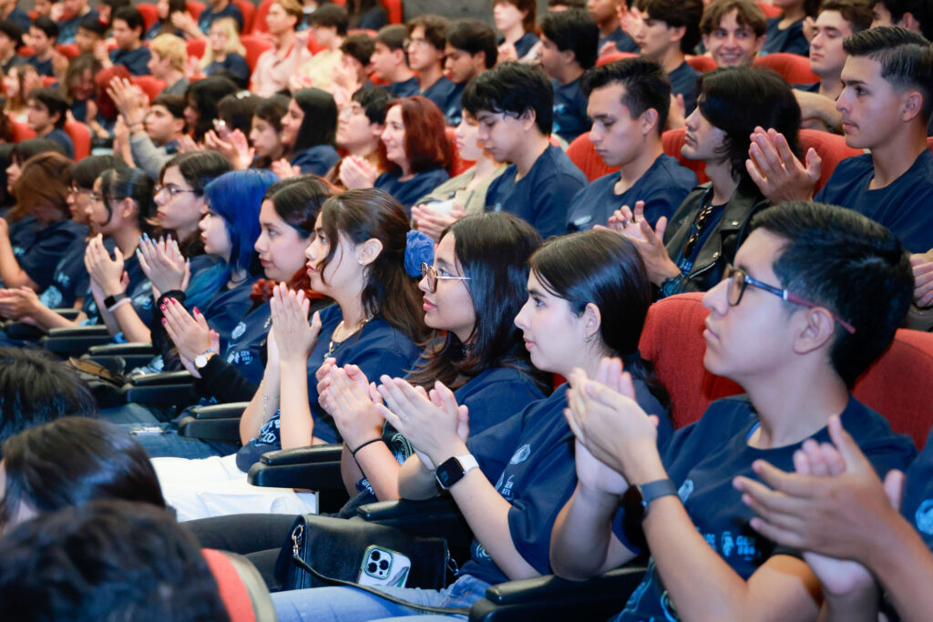 UAA recibió a su nueva generación de alumnos del Centro de Ciencias del Diseño y de la Construcción