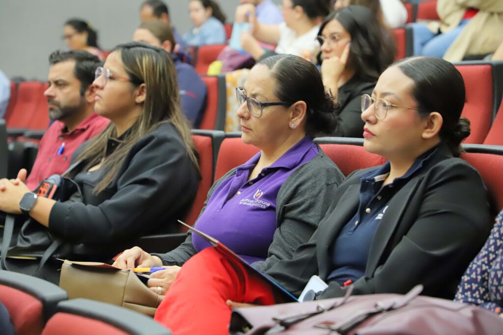 Promueve la UAA el autocuidado emocional entre docentes y orientadores de bachilleratos incorporados