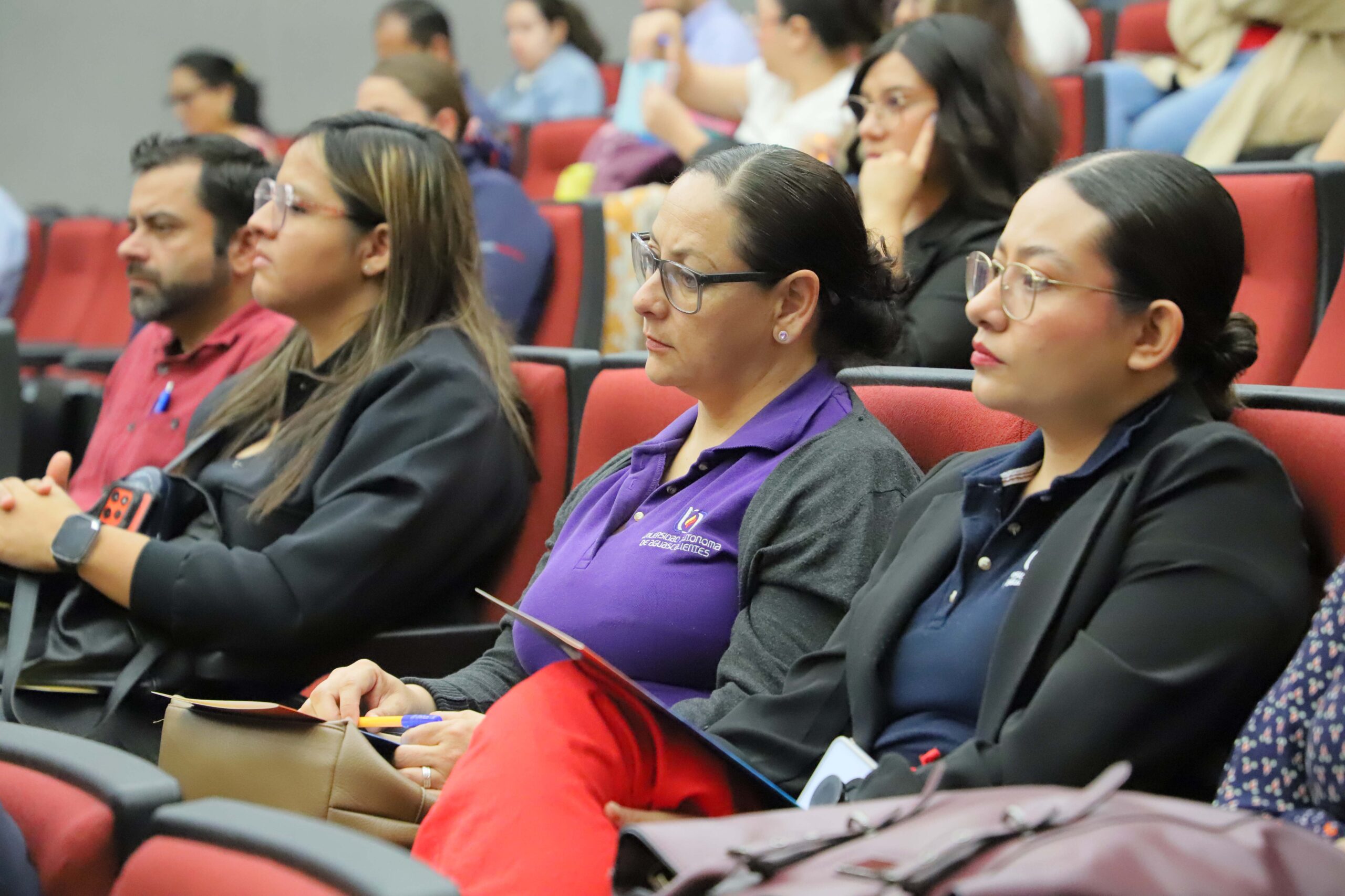 Promueve la UAA el autocuidado emocional entre docentes y orientadores de bachilleratos incorporados