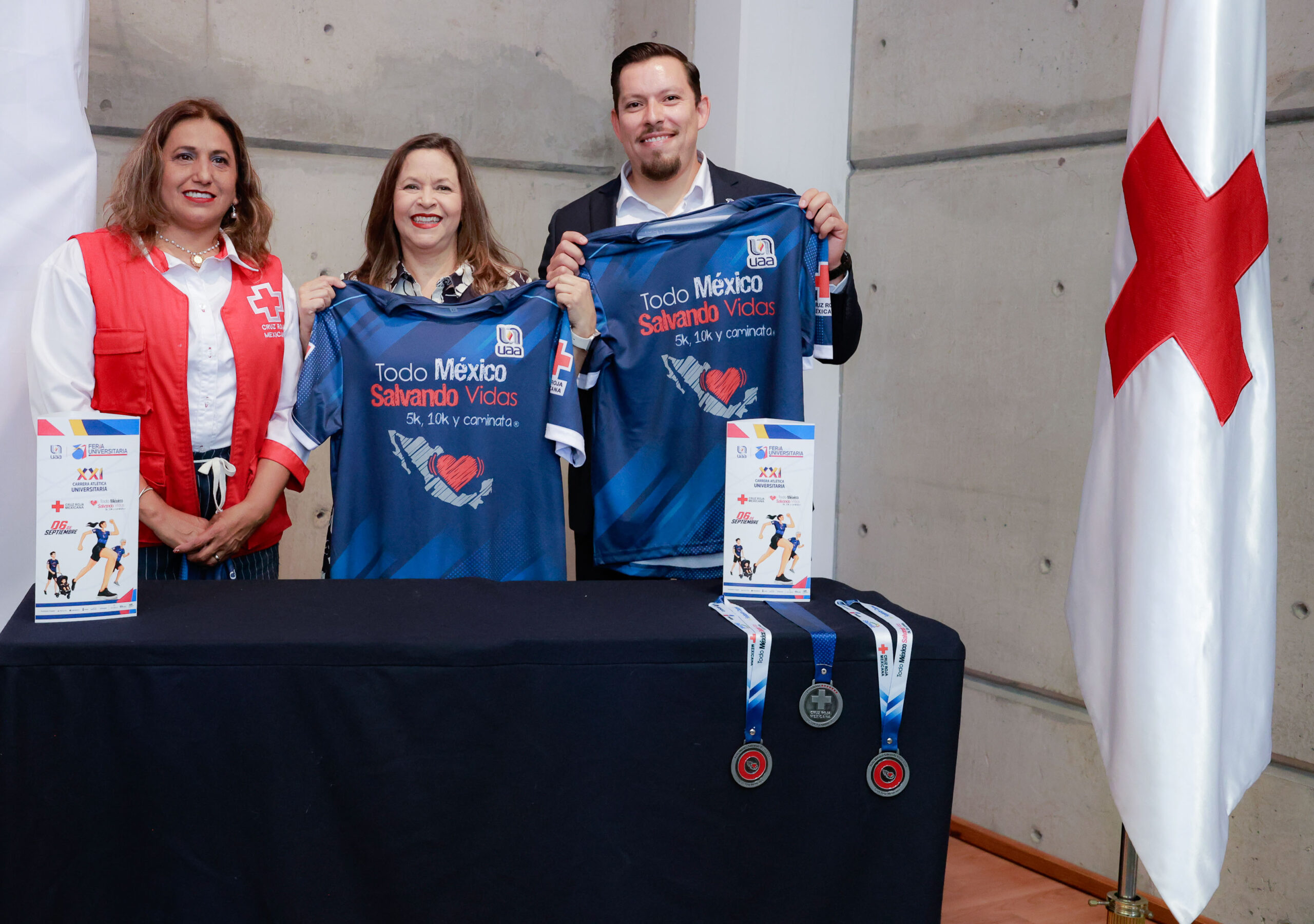 Presenta la UAA su agenda deportiva para la 31ª Feria Universitaria: incluye Carrera Atlética, Maratón Acuático y el Gallotlón 2026