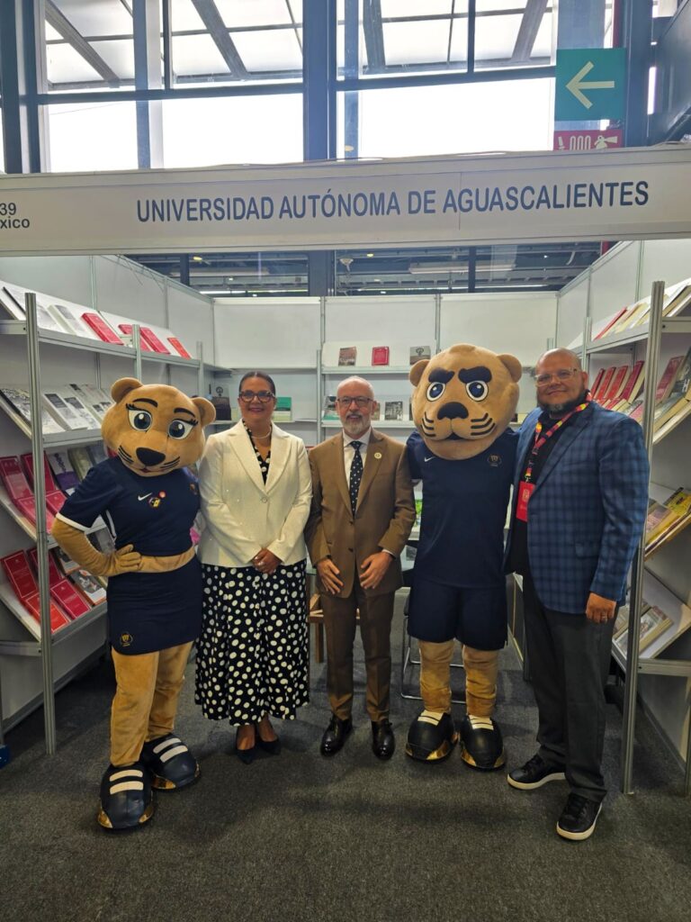 Participa la UAA en la Feria Internacional del Libro de las Universitarias y los Universitarios 2026