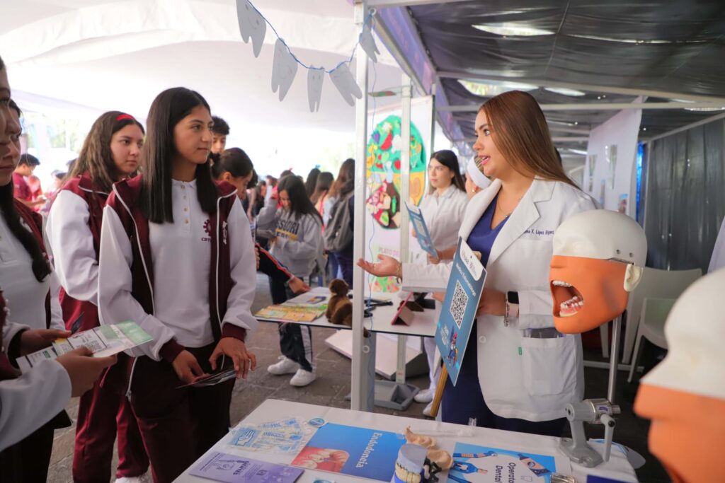UAA impulsa la XX Muestra de Orientación Profesiográfica para fortalecer la elección vocacional y disminuir la deserción escolar