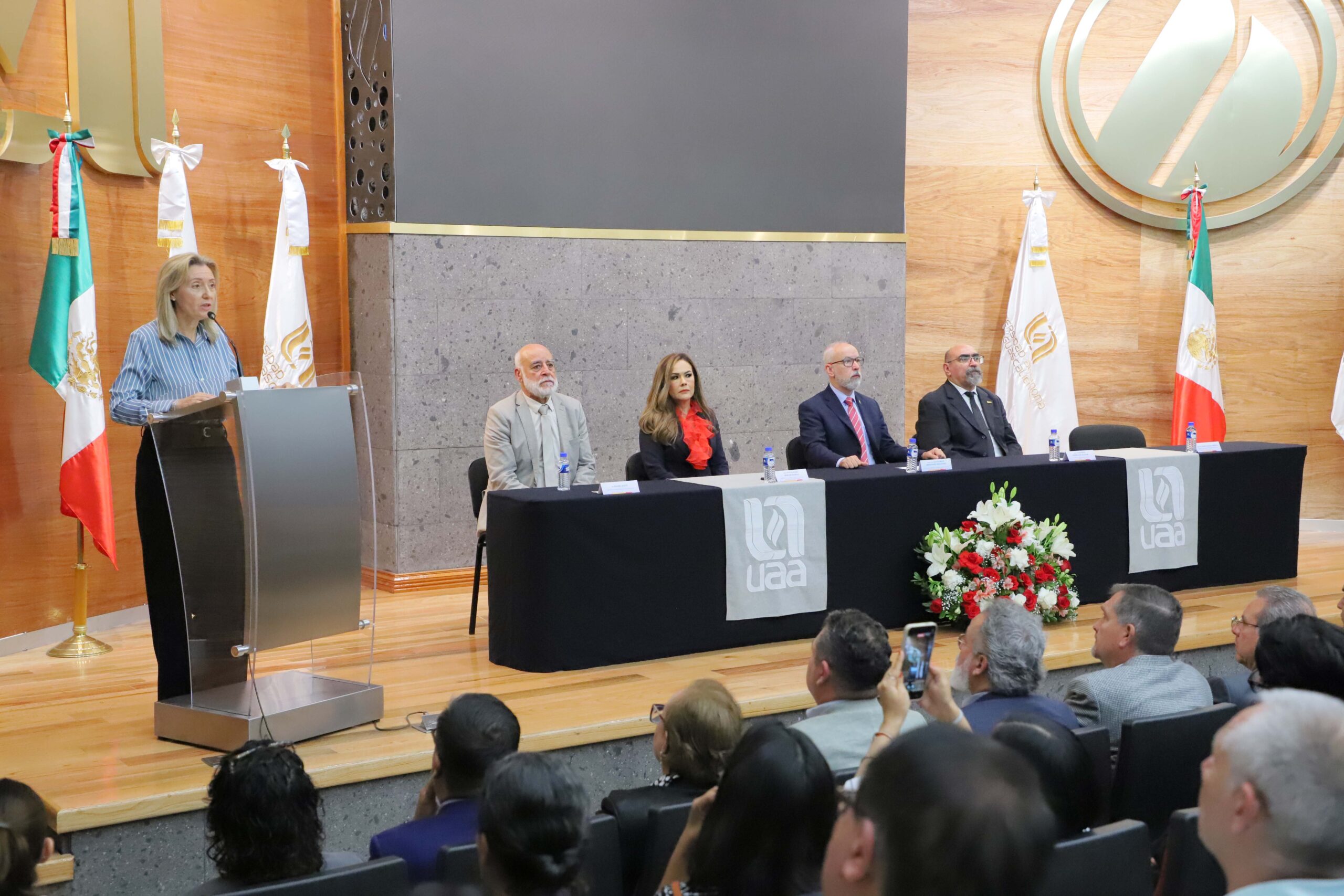 <p>UAA reúne talento internacional para impulsar nuevas respuestas contra las enfermedades infecciosas</p>

