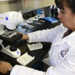 Investigadora de la UAA somete a proceso de patente dispositivo para obtener muestras de microorganismos